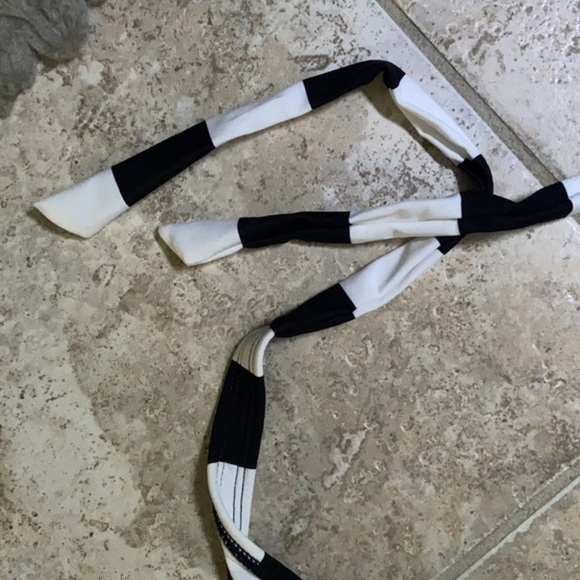 Billabong || NWT Black & White Stripe - Picture 8 of 8